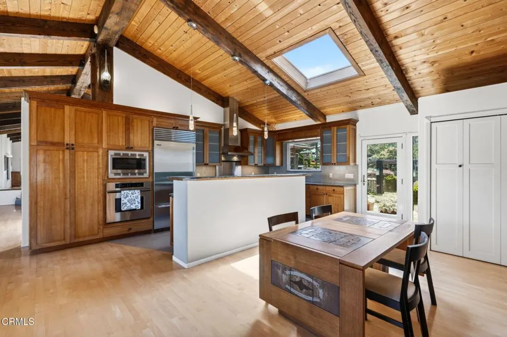 16861 Ocean Drive Fort Bragg, CA 95437