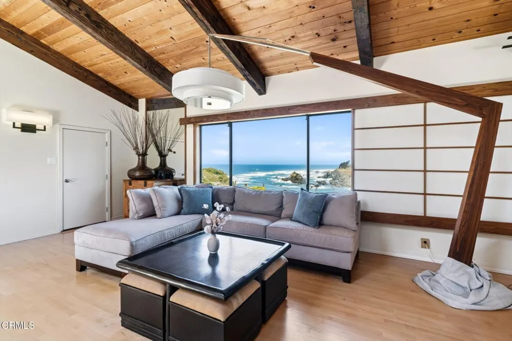 16861 Ocean Drive Fort Bragg, CA 95437