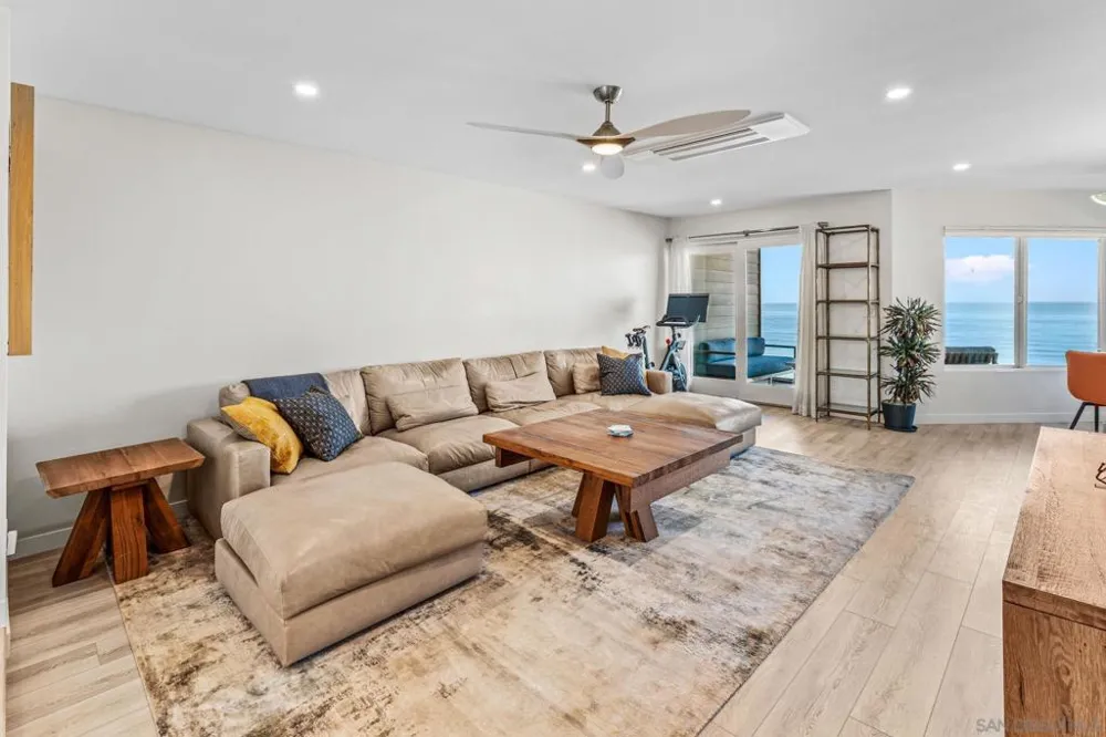 233 S Helix #K Solana Beach, CA 92075