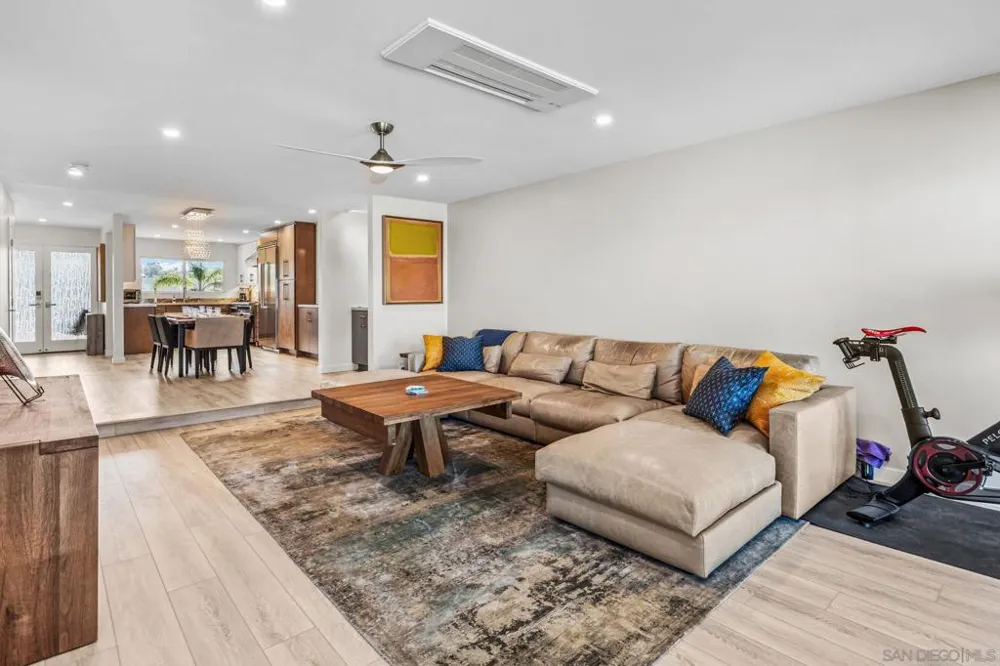 233 S Helix #K Solana Beach, CA 92075