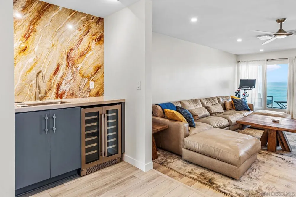 233 S Helix #K Solana Beach, CA 92075