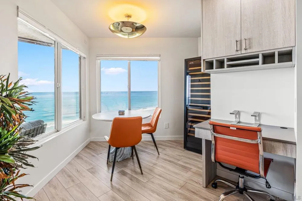 233 S Helix #K Solana Beach, CA 92075