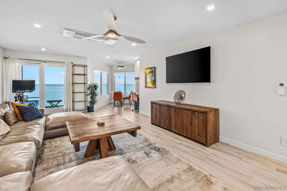 233 S Helix #K Solana Beach, CA 92075