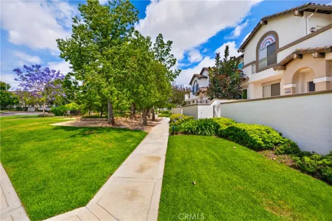 2329 Sunningdale