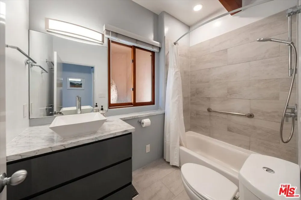 280 W Mountain Drive Santa Barbara, CA 93103