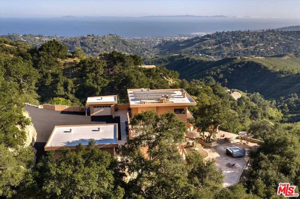 280 W Mountain Drive Santa Barbara, CA 93103