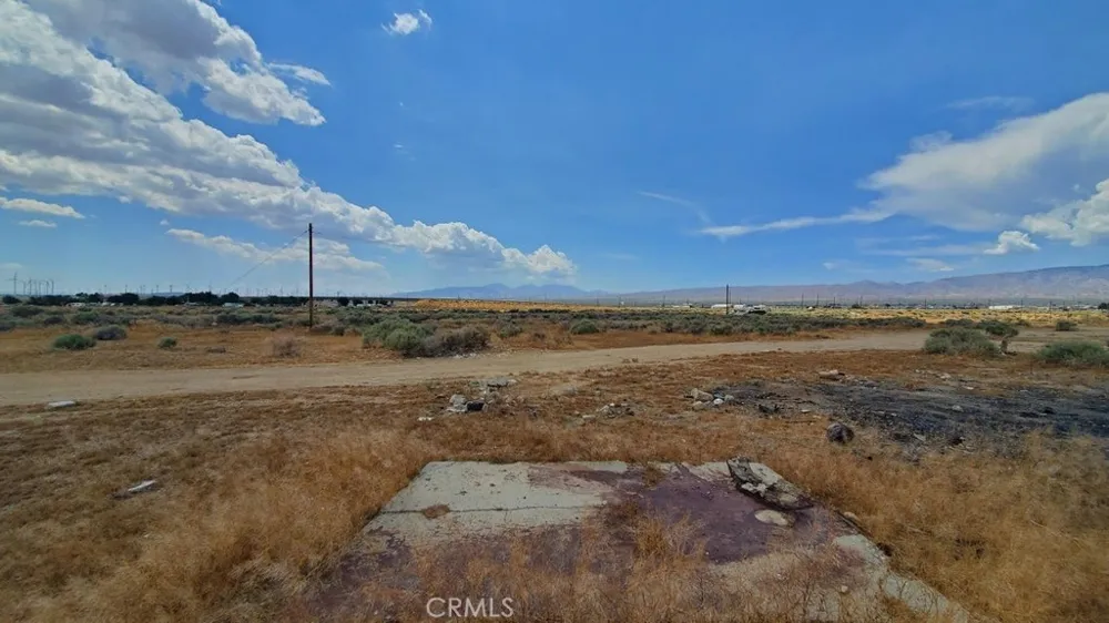 1800 Victor Avenue Mojave, CA 93501