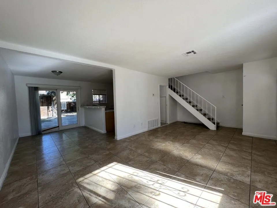 418 W Jackson Street Rialto, CA 92376