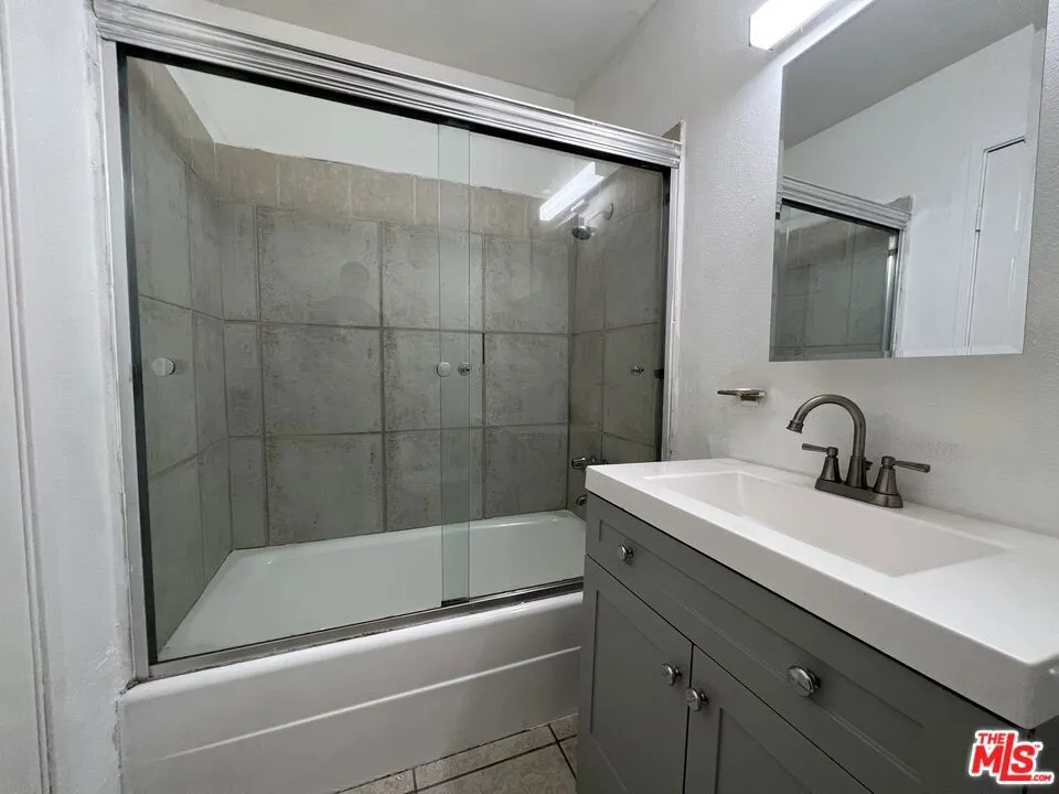 418 W Jackson Street Rialto, CA 92376