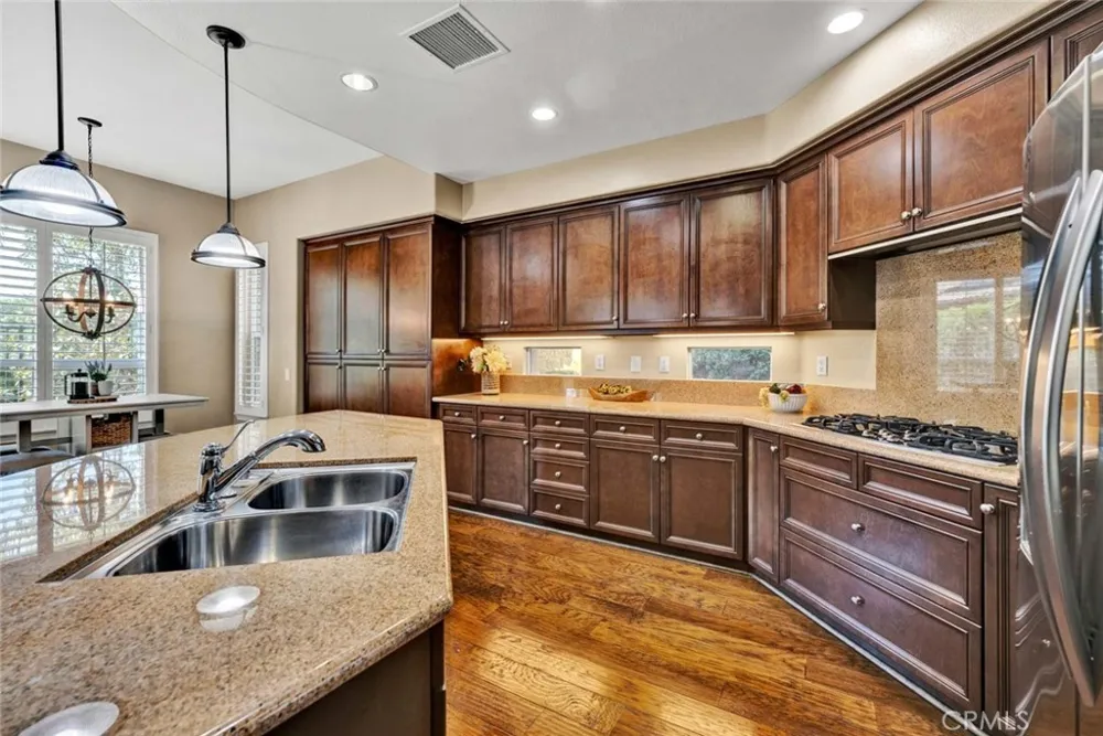 18960 Pelham Yorba Linda, CA 92886