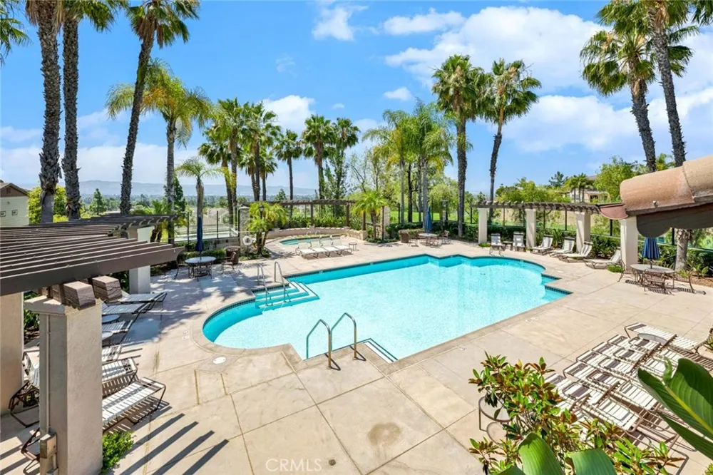 18960 Pelham Yorba Linda, CA 92886