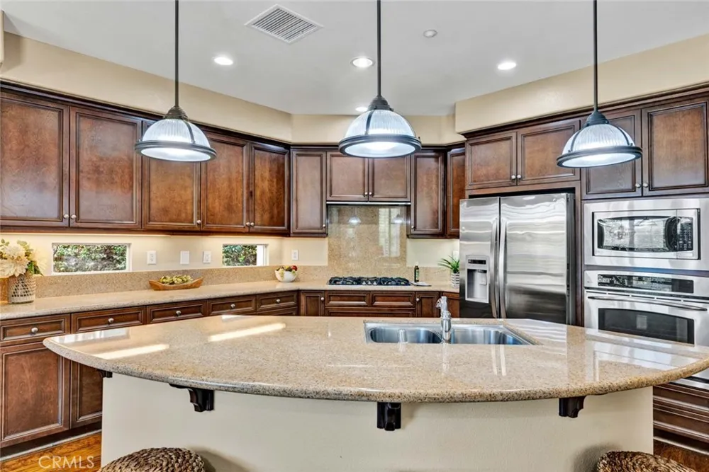 18960 Pelham Yorba Linda, CA 92886