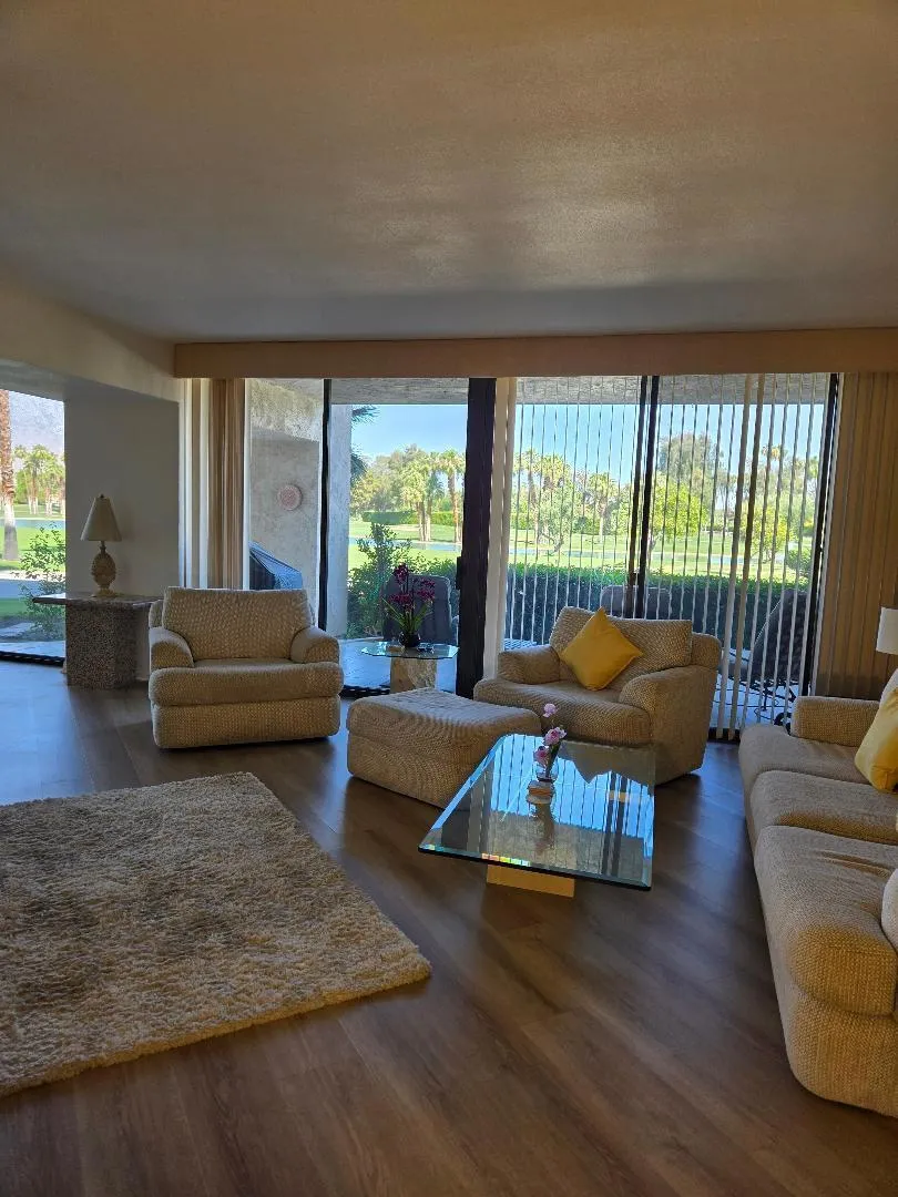 910 Island #112 Rancho Mirage, CA 92270