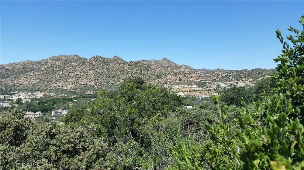 2821-026-003 ROAD Chatsworth, CA 91311