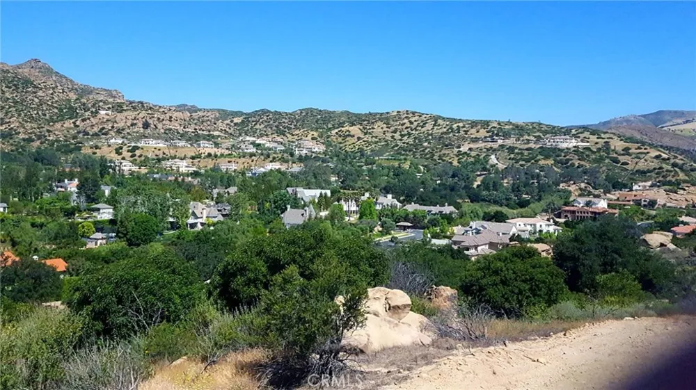 2821-026-003 ROAD Chatsworth, CA 91311