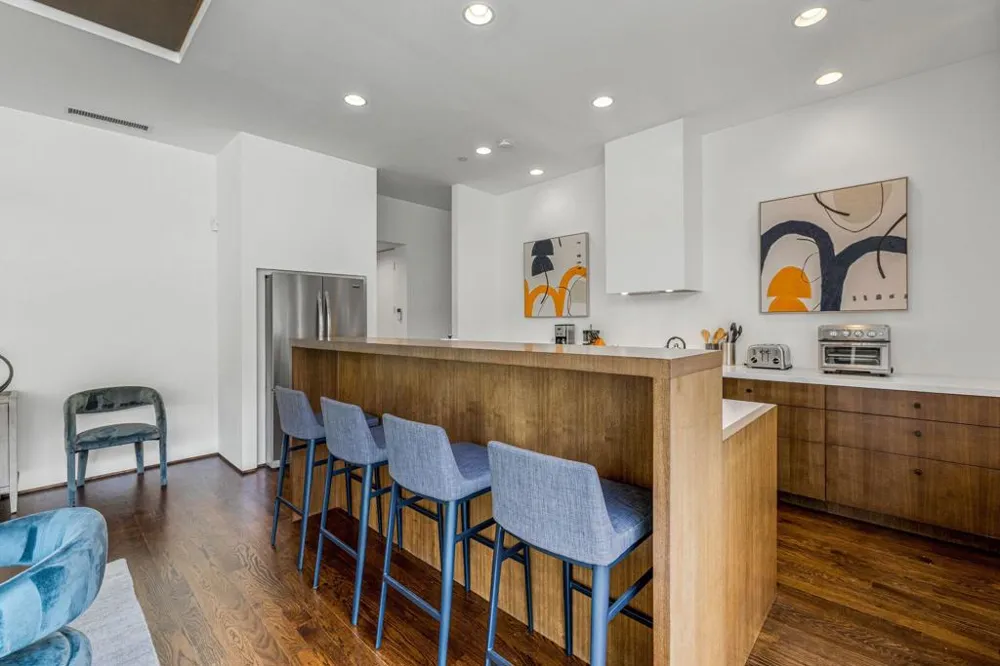 1961 S Palm Canyon Drive Palm Springs, CA 92264