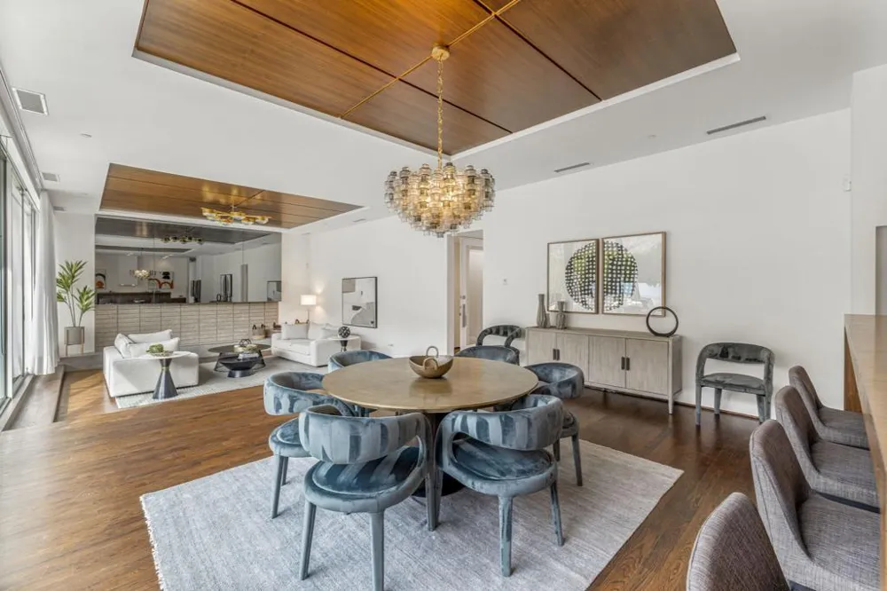 1961 S Palm Canyon Drive Palm Springs, CA 92264