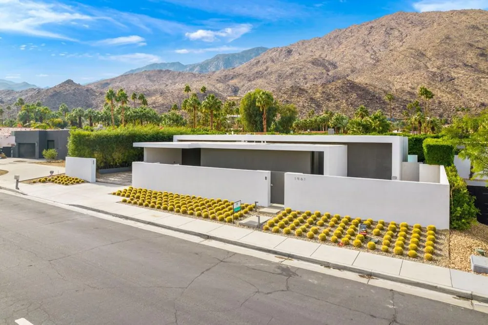 1961 S Palm Canyon Drive Palm Springs, CA 92264