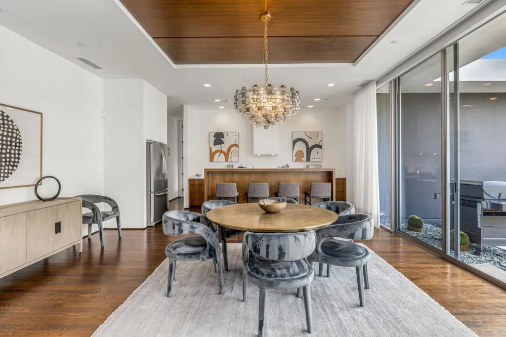1961 S Palm Canyon Drive Palm Springs, CA 92264