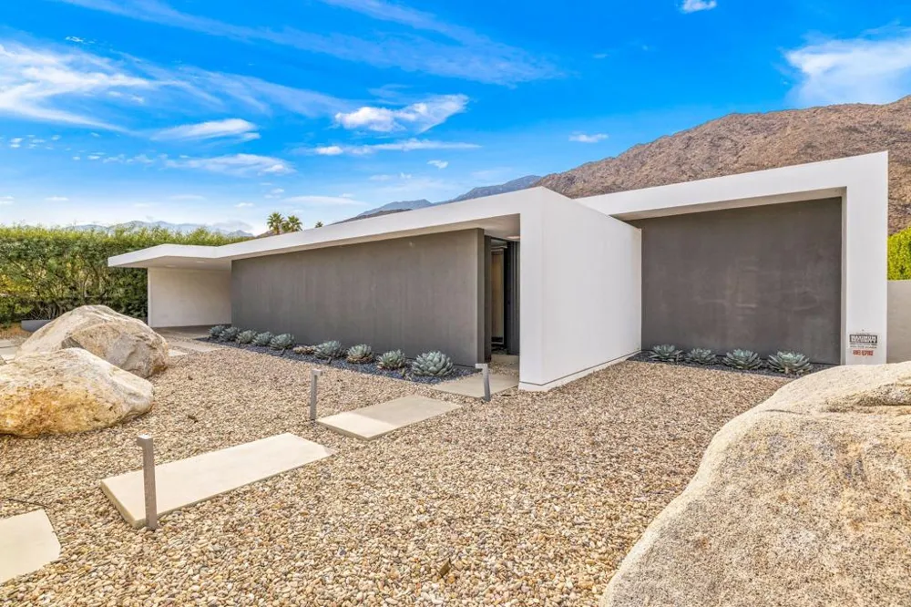 1961 S Palm Canyon Drive Palm Springs, CA 92264
