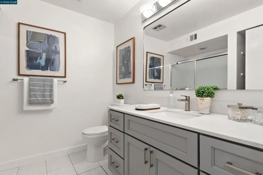 1501 Ptarmigan Dr #7B Walnut Creek, CA 94595