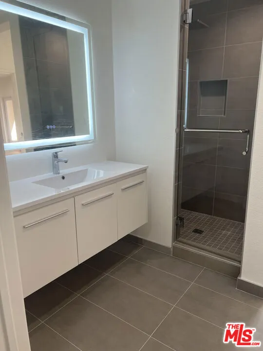 6020 Seabluff Drive #205 Playa Vista, CA 90094