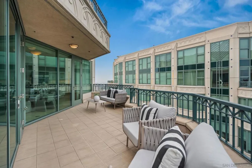 2500 6th Ave. #PH5 San Diego, CA 92103