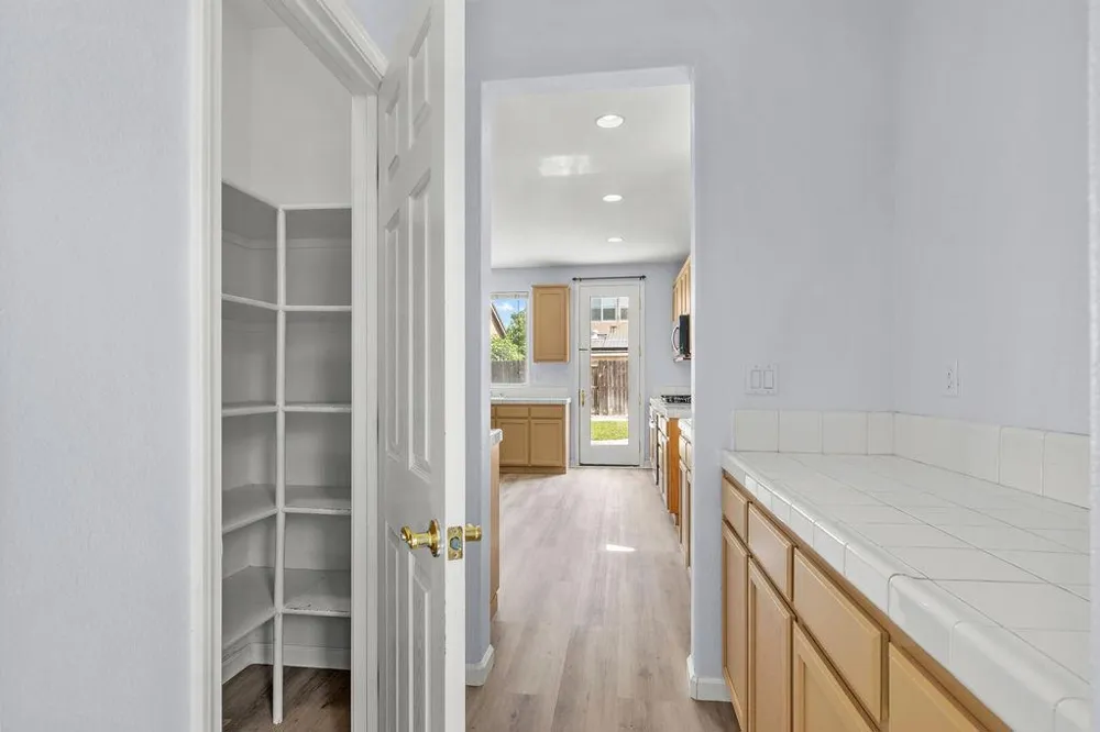 725 Oxalis Drive Newman, CA 95360