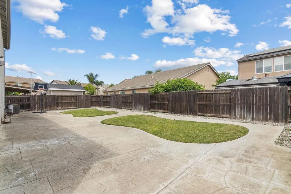 725 Oxalis Drive Newman, CA 95360