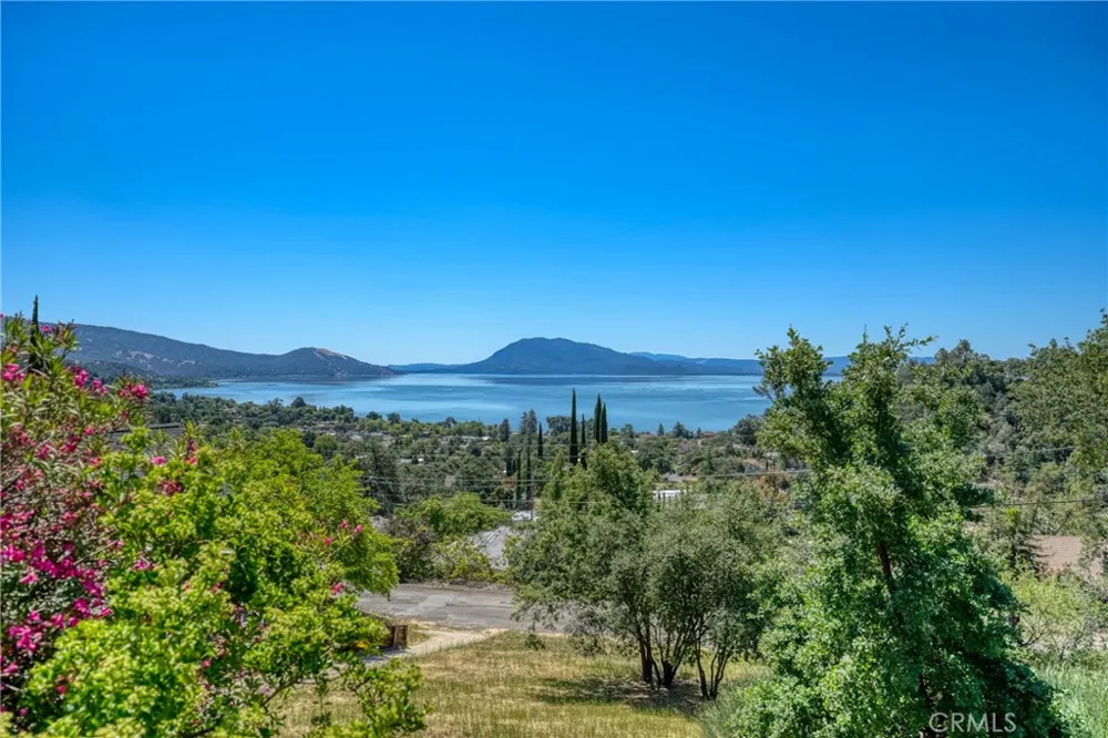 3360 Yuba Street Nice, CA 95464
