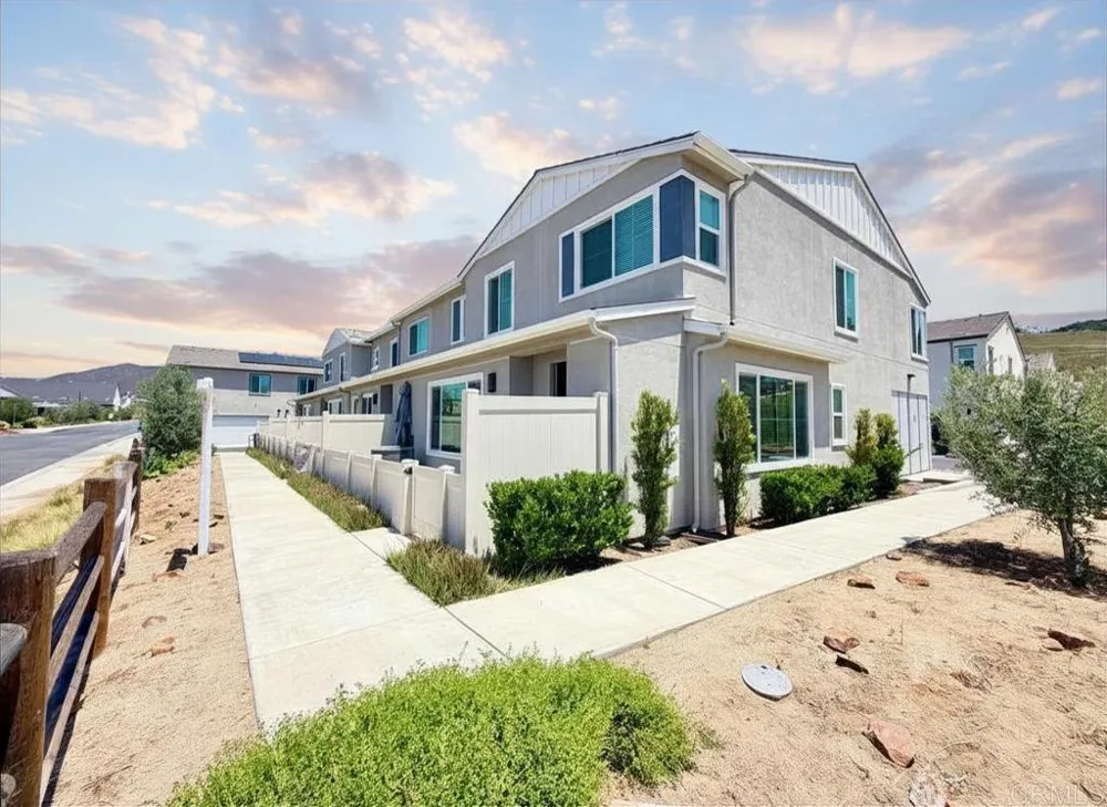 35104 CROP PLACE Fallbrook, CA 92028