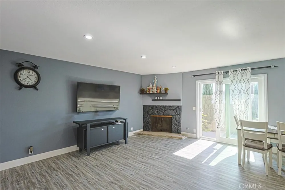 5781 Westmoreland Circle Westminster, CA 92683