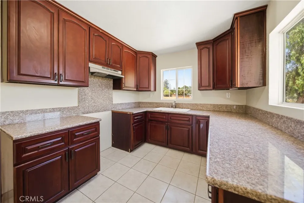 12537 E Avenue V-12 Pearblossom, CA 93553