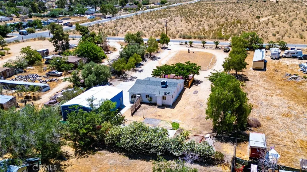 12537 E Avenue V-12 Pearblossom, CA 93553