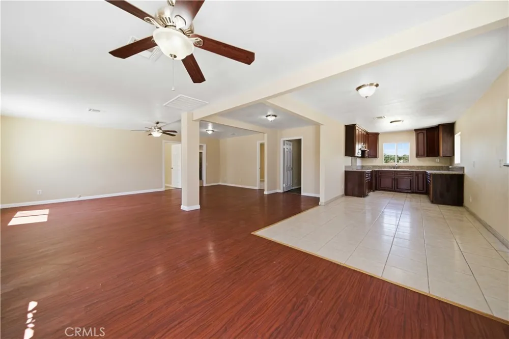 12537 E Avenue V-12 Pearblossom, CA 93553