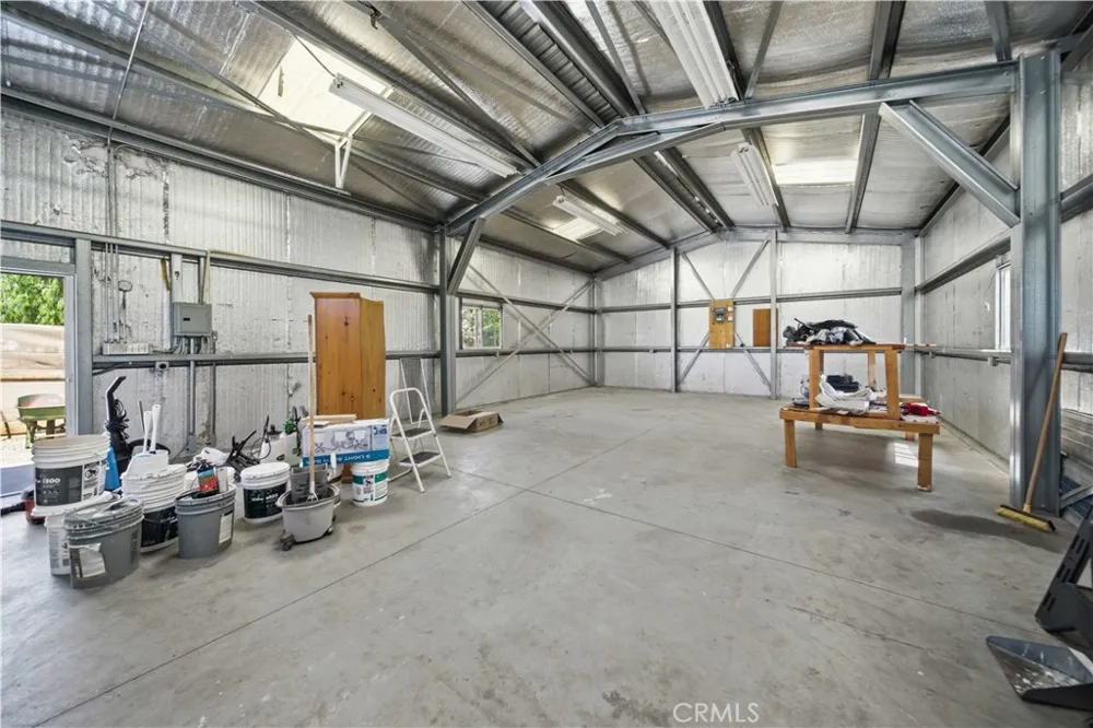 12537 E Avenue V-12 Pearblossom, CA 93553