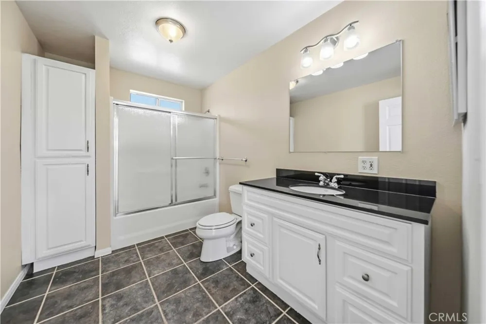 12537 E Avenue V-12 Pearblossom, CA 93553