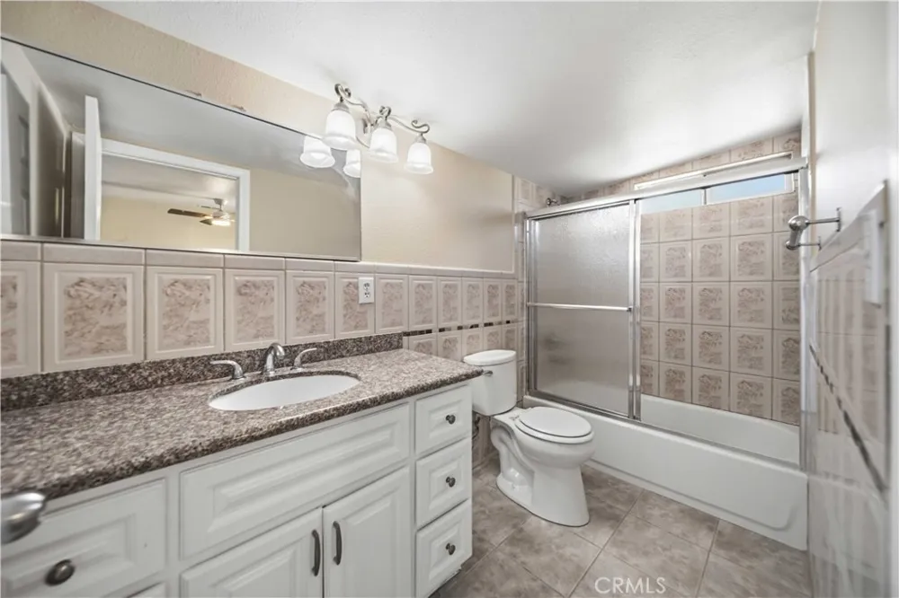 12537 E Avenue V-12 Pearblossom, CA 93553