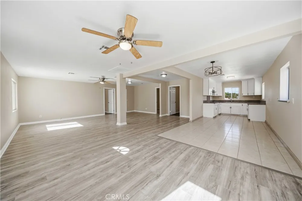 12537 E Avenue V-12 Pearblossom, CA 93553