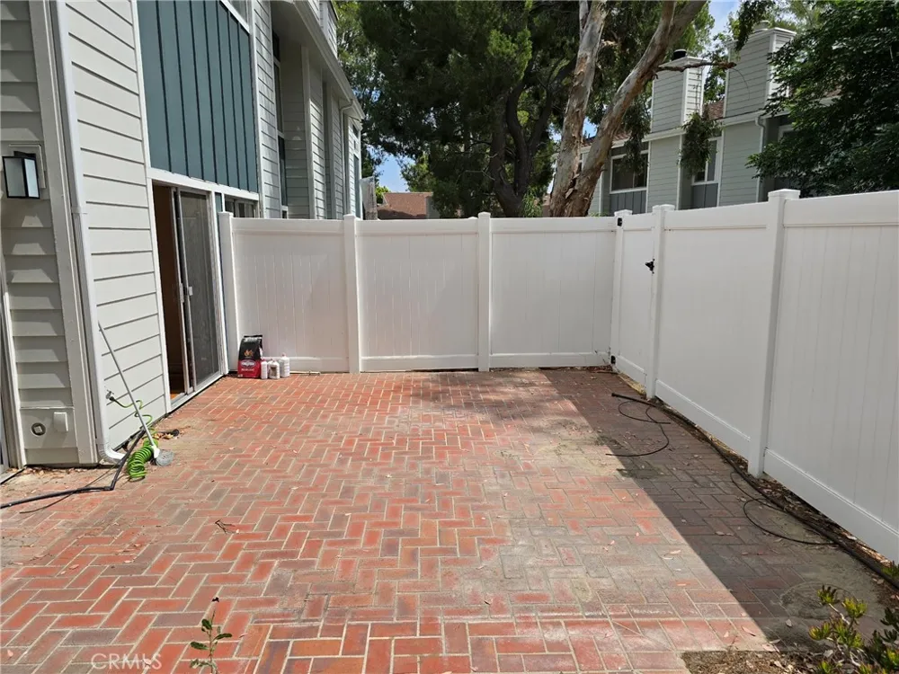 18153 Andrea Circle #4 Northridge, CA 91325