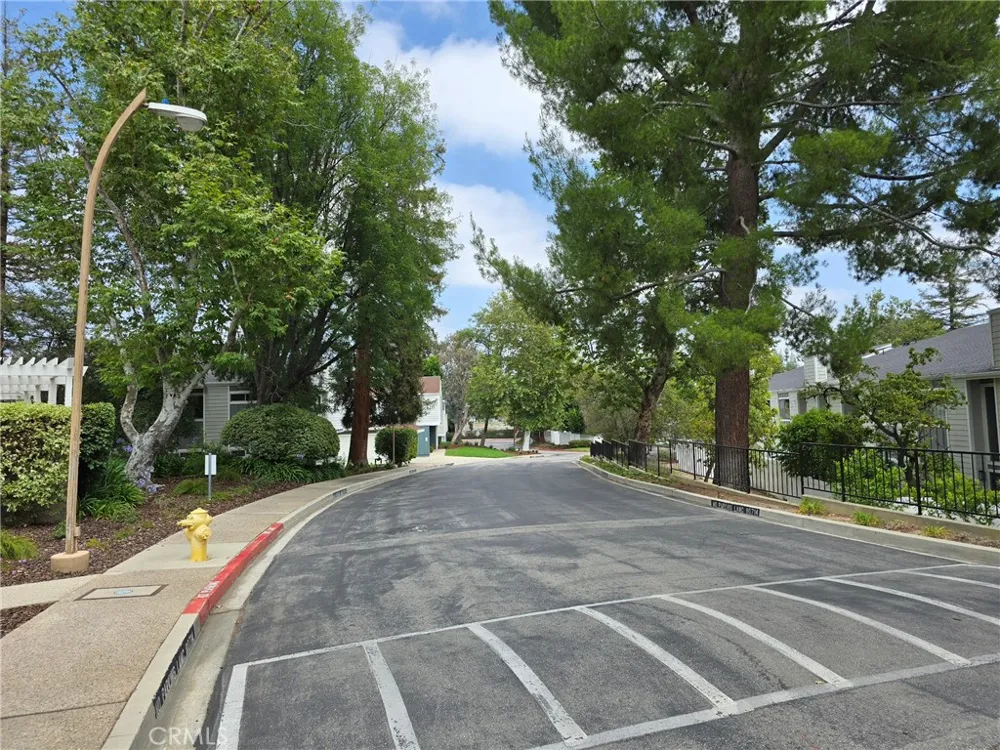 18153 Andrea Circle #4 Northridge, CA 91325