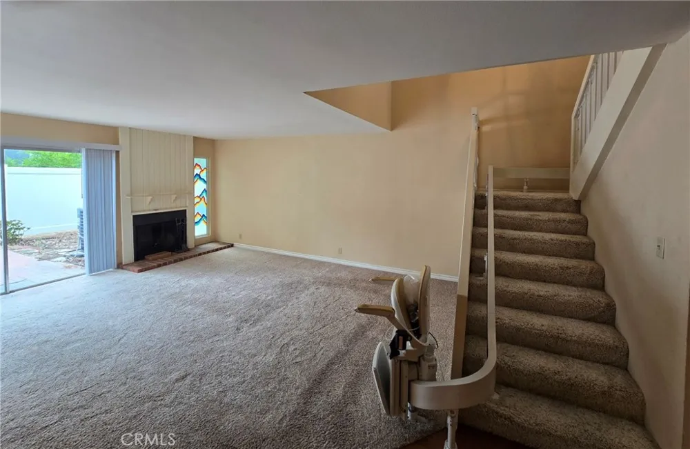 18153 Andrea Circle #4 Northridge, CA 91325