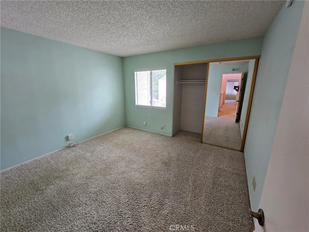 18153 Andrea Circle #4 Northridge, CA 91325