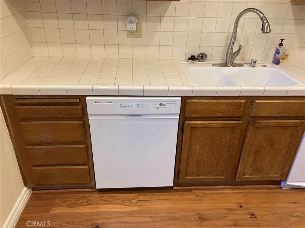 18153 Andrea Circle #4 Northridge, CA 91325
