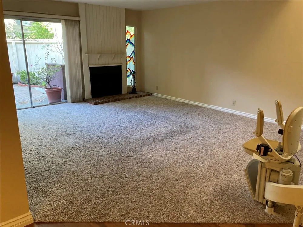 18153 Andrea Circle #4 Northridge, CA 91325