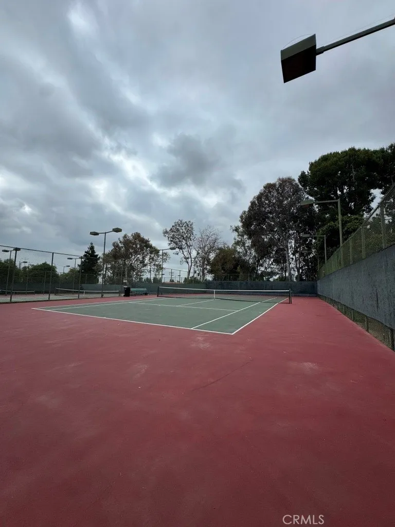 18153 Andrea Circle #4 Northridge, CA 91325