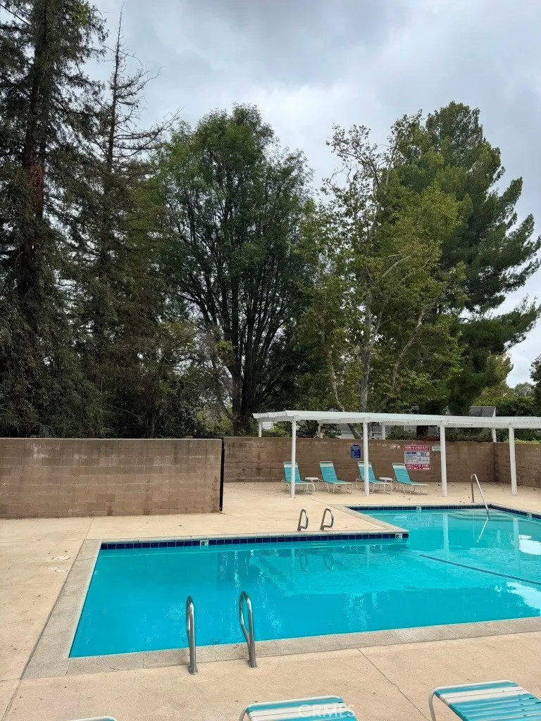 18153 Andrea Circle #4 Northridge, CA 91325