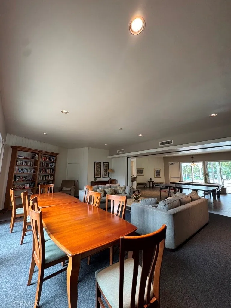 18153 Andrea Circle #4 Northridge, CA 91325
