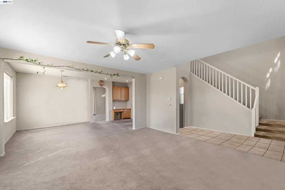 1153 Syracuse Ln Manteca, CA 95336