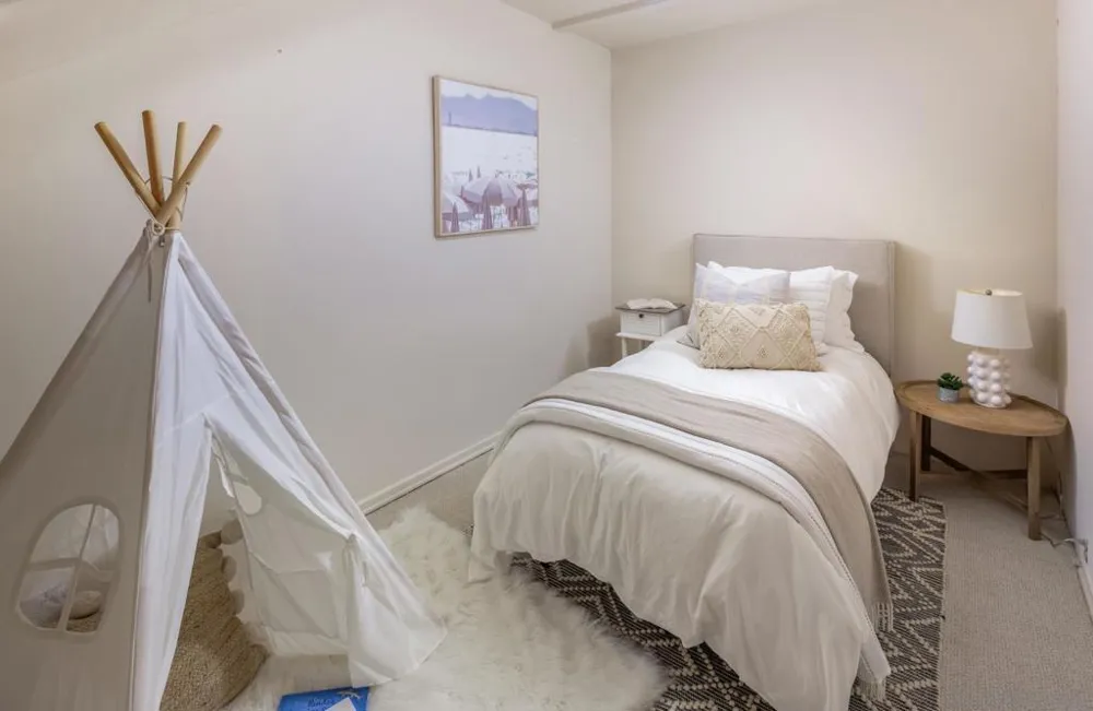 2977 Ocean Street Carlsbad, CA 92008